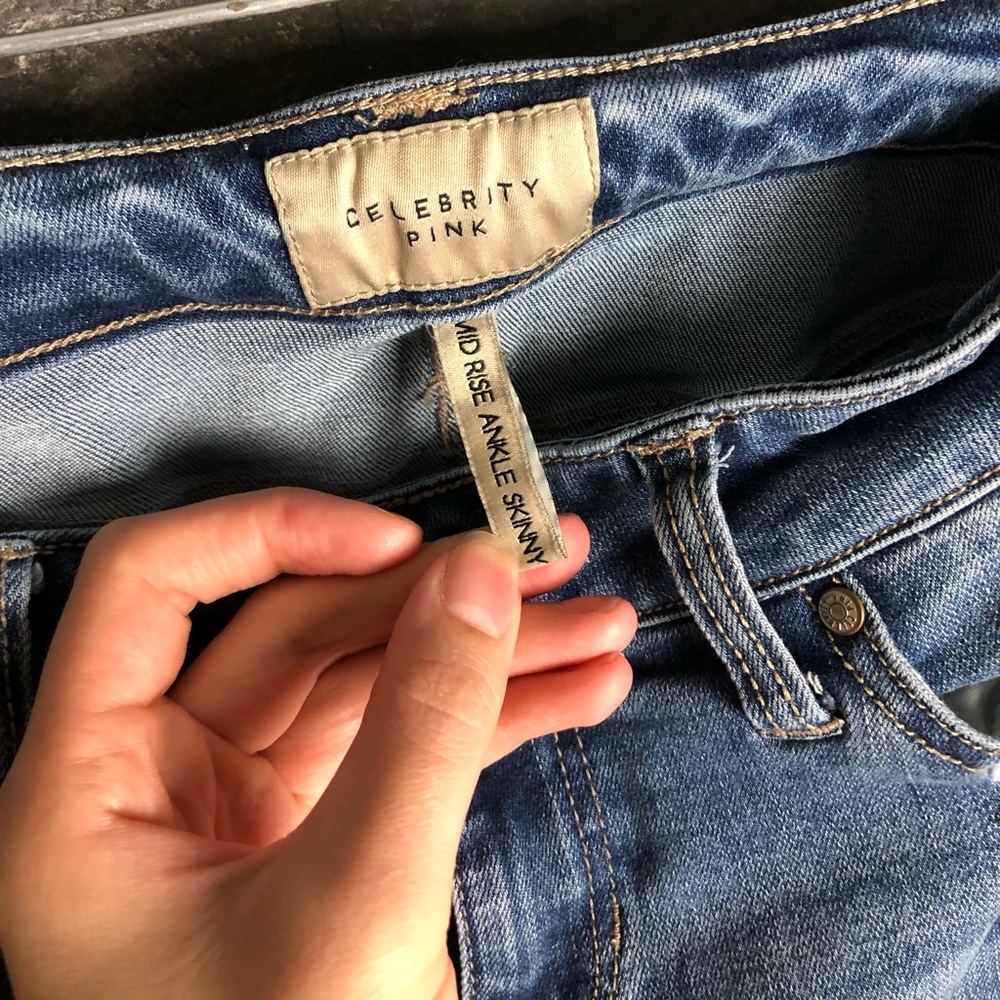 Jeans - Picture 2 of 5